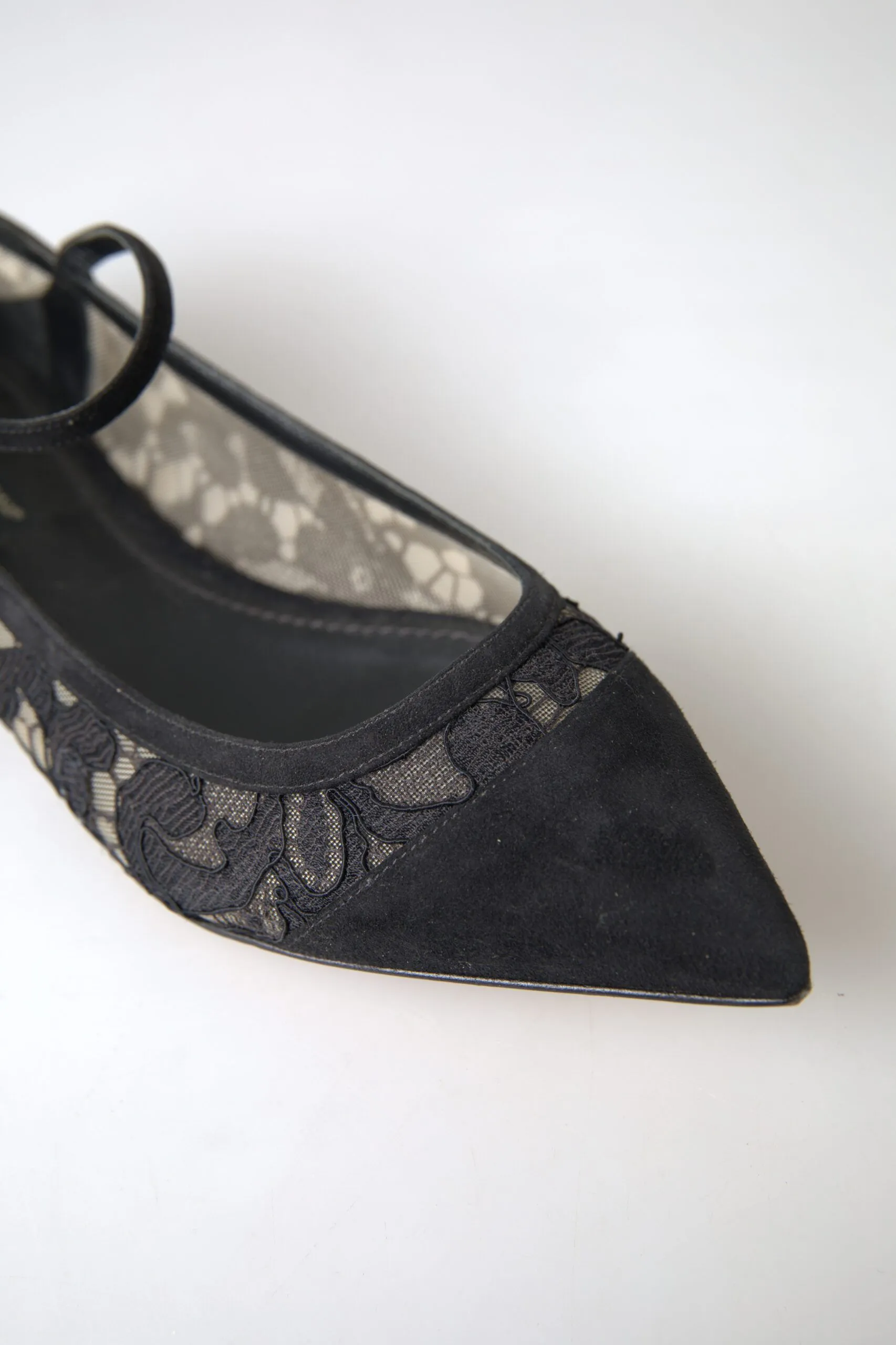Elegant Black Lace Flats