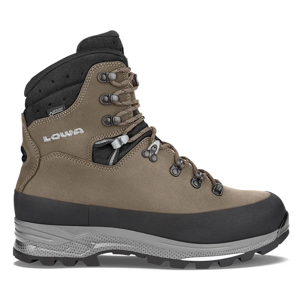 Lowa Tibet GTX Backpacking Shoes